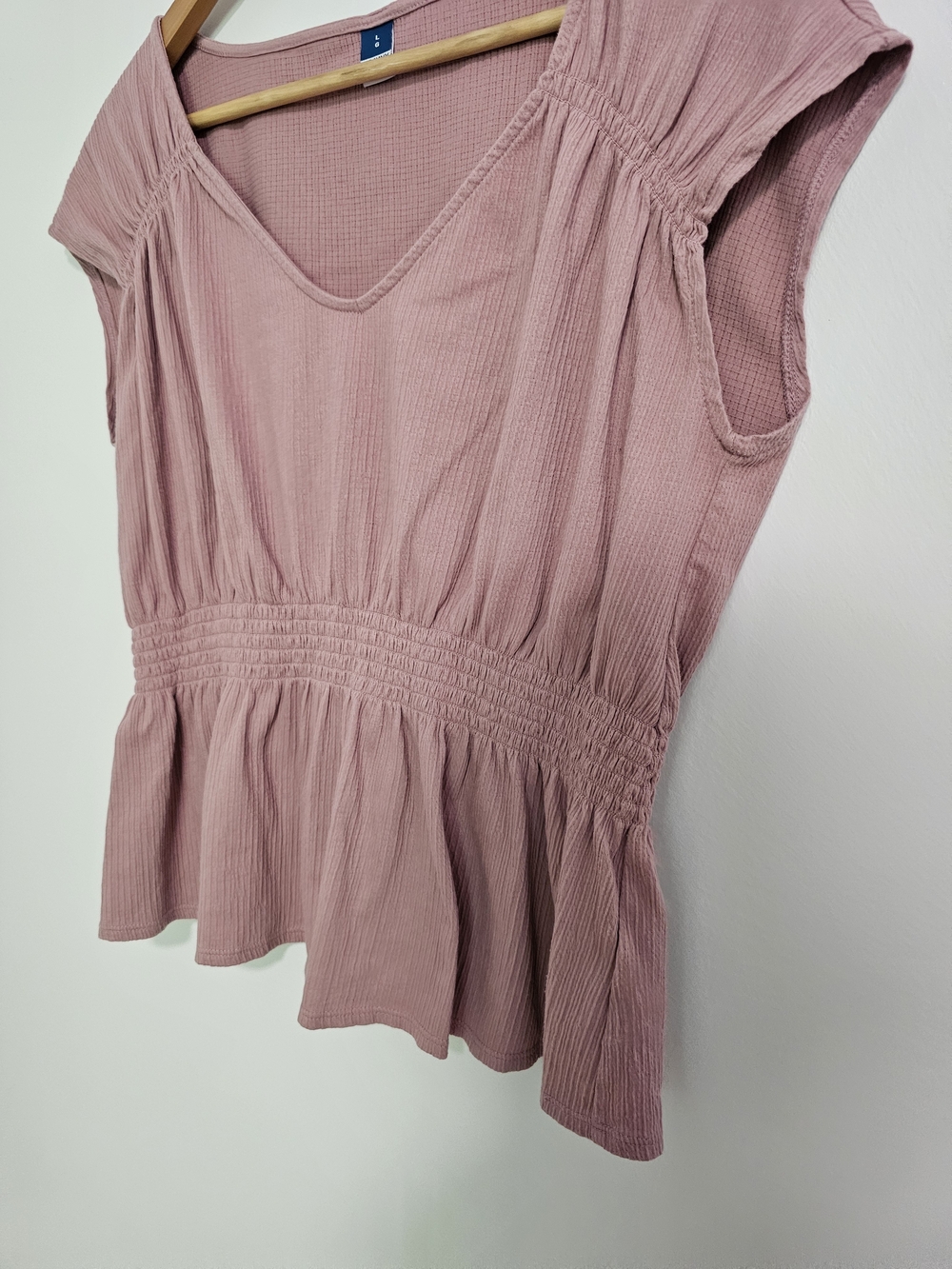 Old Navy Dusty Rose Smocked Waist V-Neck Peplum Top Size Large - Picture 3 of 8